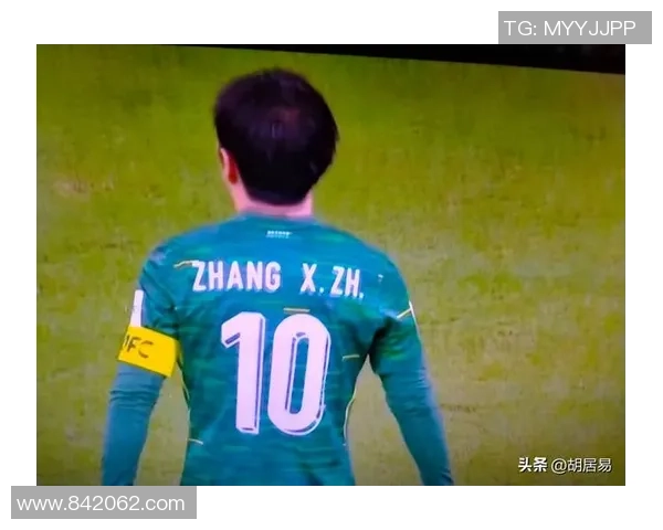 足球明星亲临助阵为球迷送上意外惊喜温暖瞬间感动全场